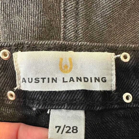 Austin Landing Black Distressed Studded Denim Mini Shorts Women 28” Biker Grunge - Picture 4 of 10